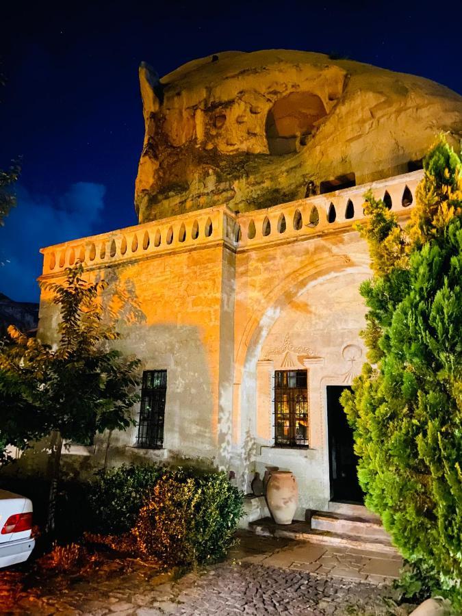 The Village Cave Hotel Гореме Экстерьер фото