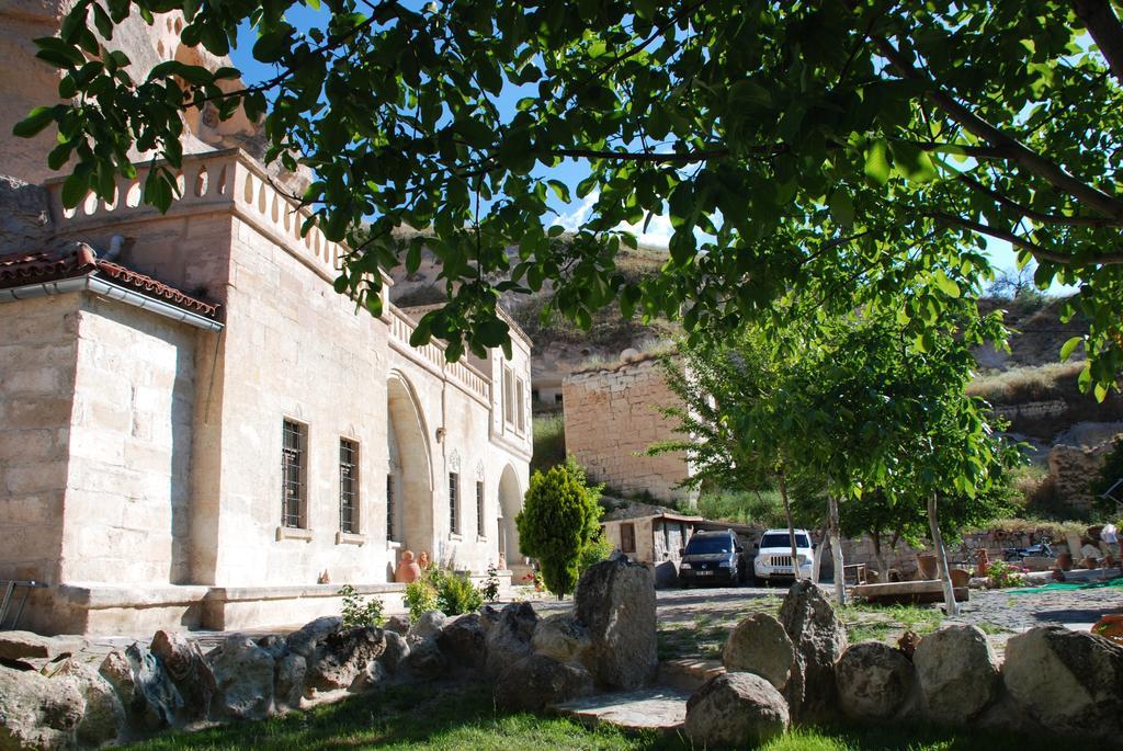 The Village Cave Hotel Гореме Экстерьер фото
