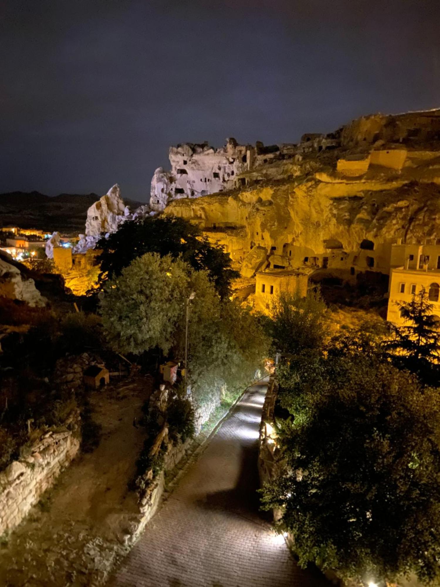 The Village Cave Hotel Гореме Экстерьер фото