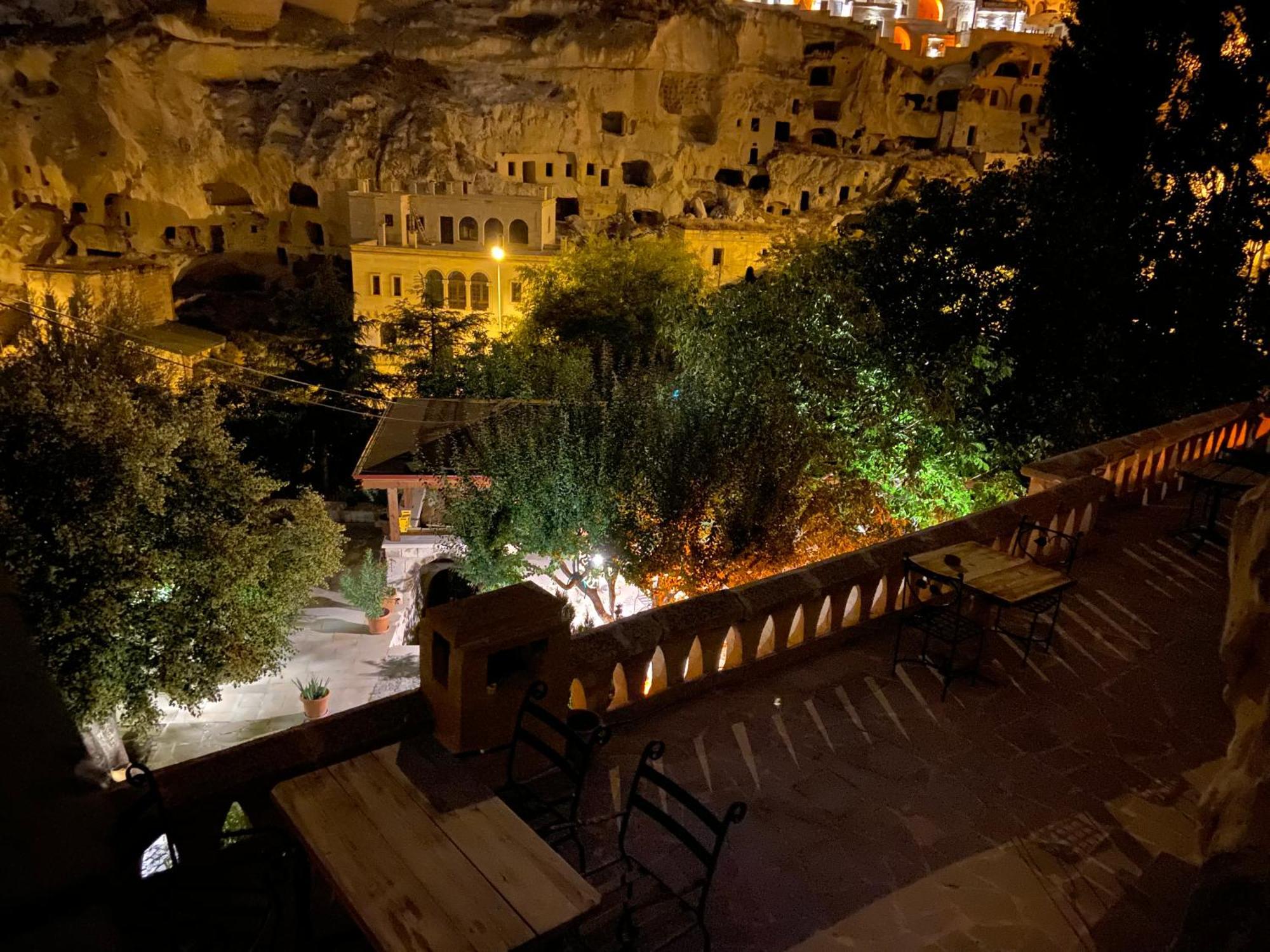 The Village Cave Hotel Гореме Экстерьер фото
