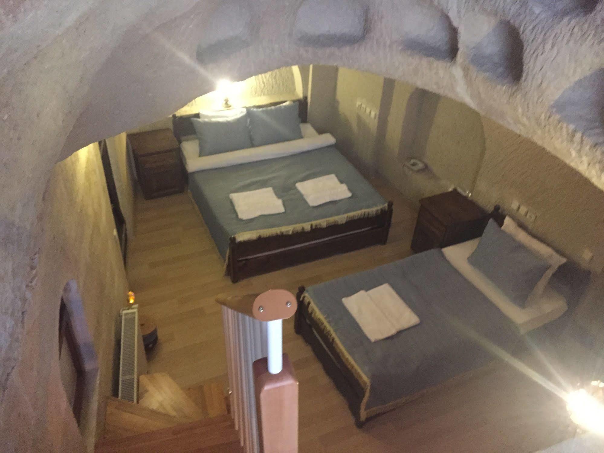The Village Cave Hotel Гореме Экстерьер фото