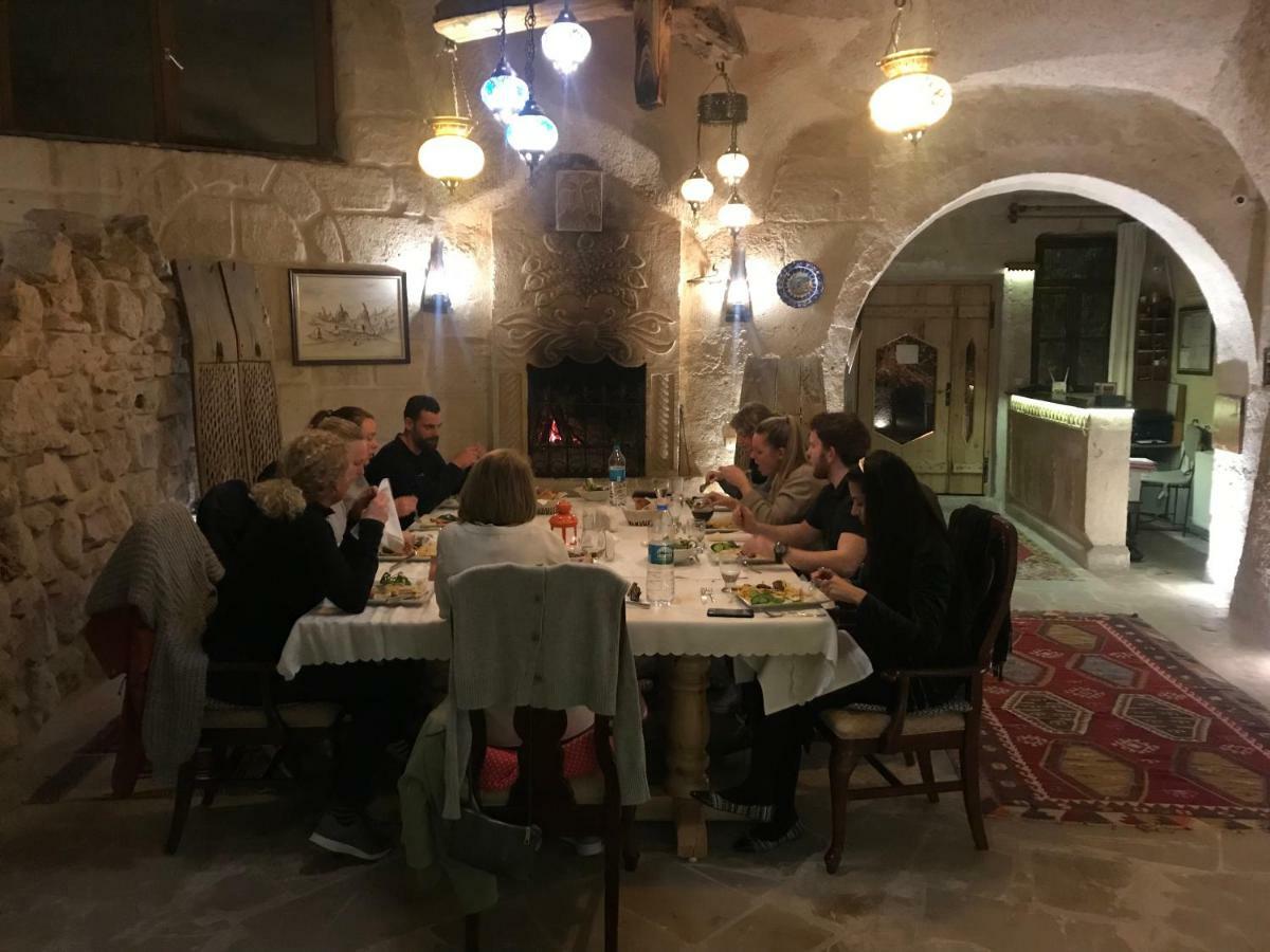 The Village Cave Hotel Гореме Экстерьер фото